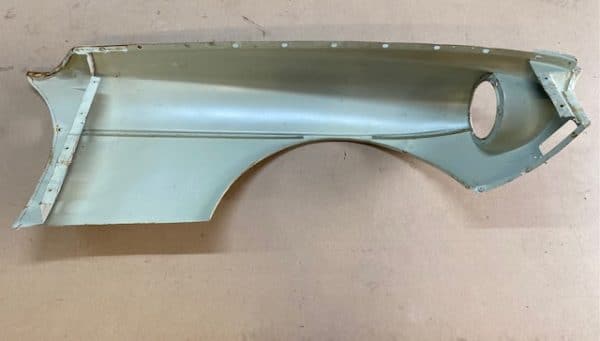 MGB GT Front Wing LH - Image 5