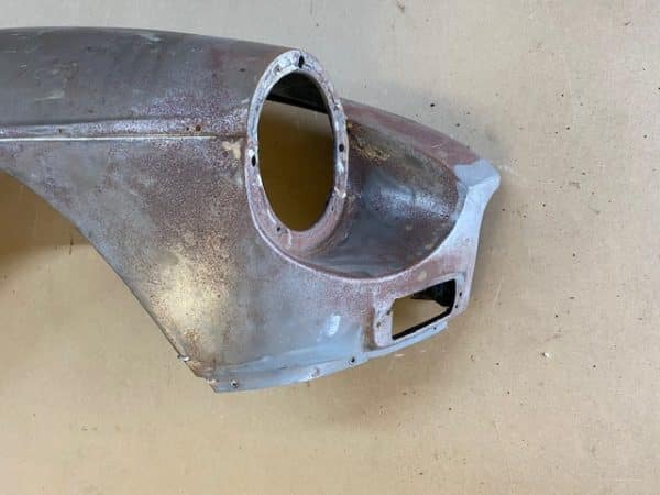 MGB Roadster Front Wing RH - Image 3