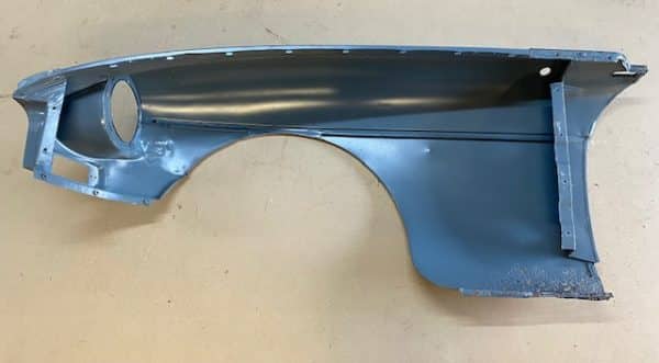 MGB Roadster Front Wing RH - Image 3